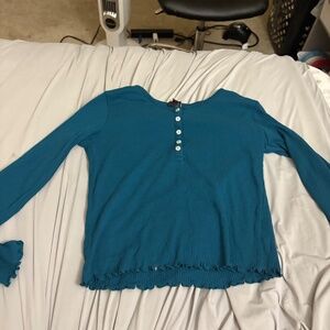 Long sleeve comfy shirt